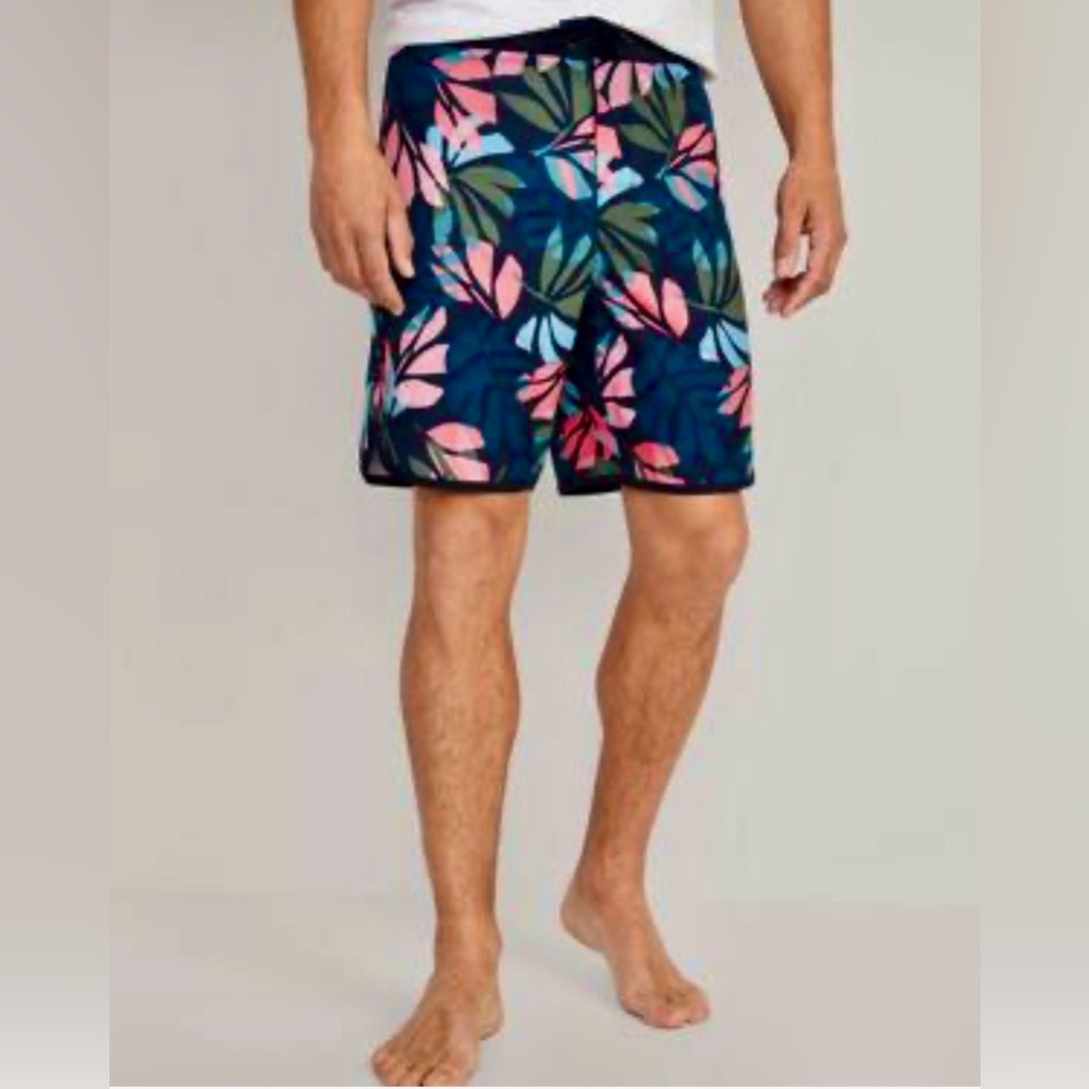 Old Navy - Printed Built-In Flex Board Shorts for Men Tropical Floral pr…